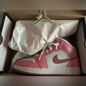 Air Jordan 1 shoes